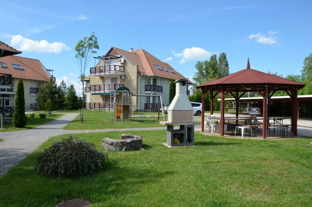 Vadszilva Apartman Balatonoszod Zewnętrze zdjęcie