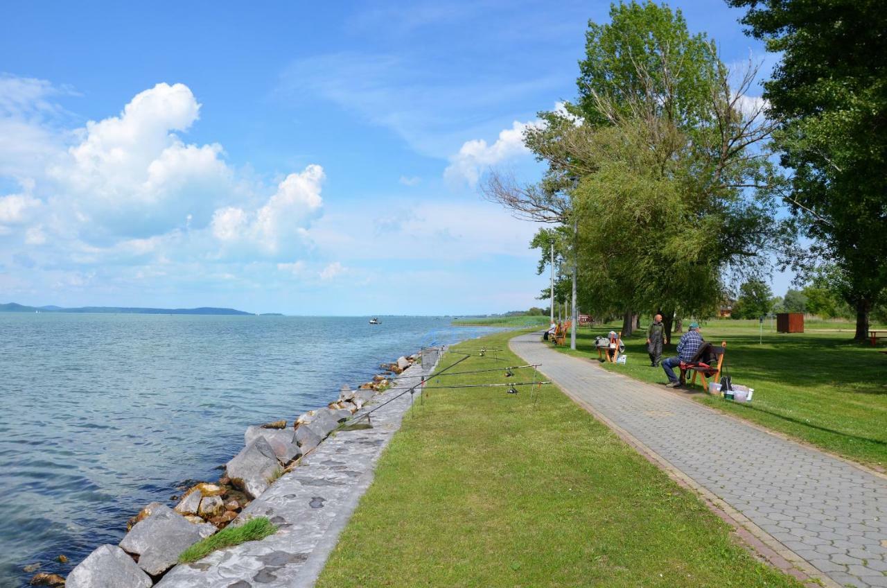 Vadszilva Apartman Balatonoszod Zewnętrze zdjęcie